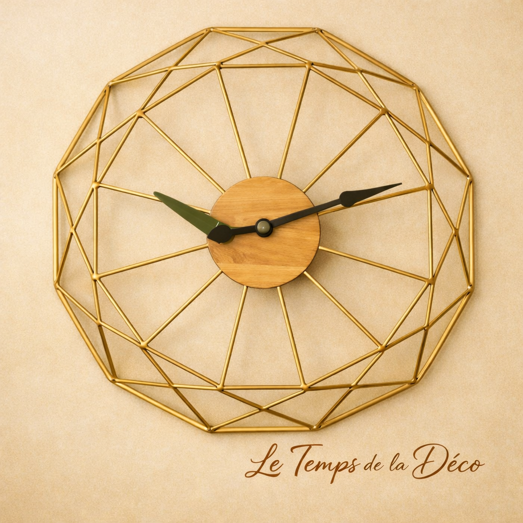 horloge filaire dorée 40X40  10€