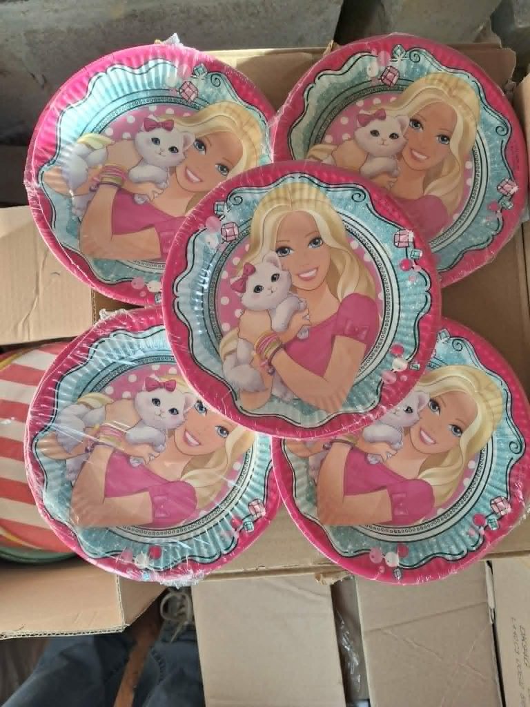 lot assiette barbie 